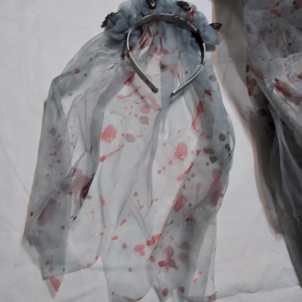 Ikali Zombie Bride Halloween Costume - Picture 5 of 9